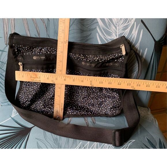 LeSportsac Deluxe Everyday black POLKA DOT EXPANDABLE Crossbody Shoulder Bag Pur - Picture 3 of 8